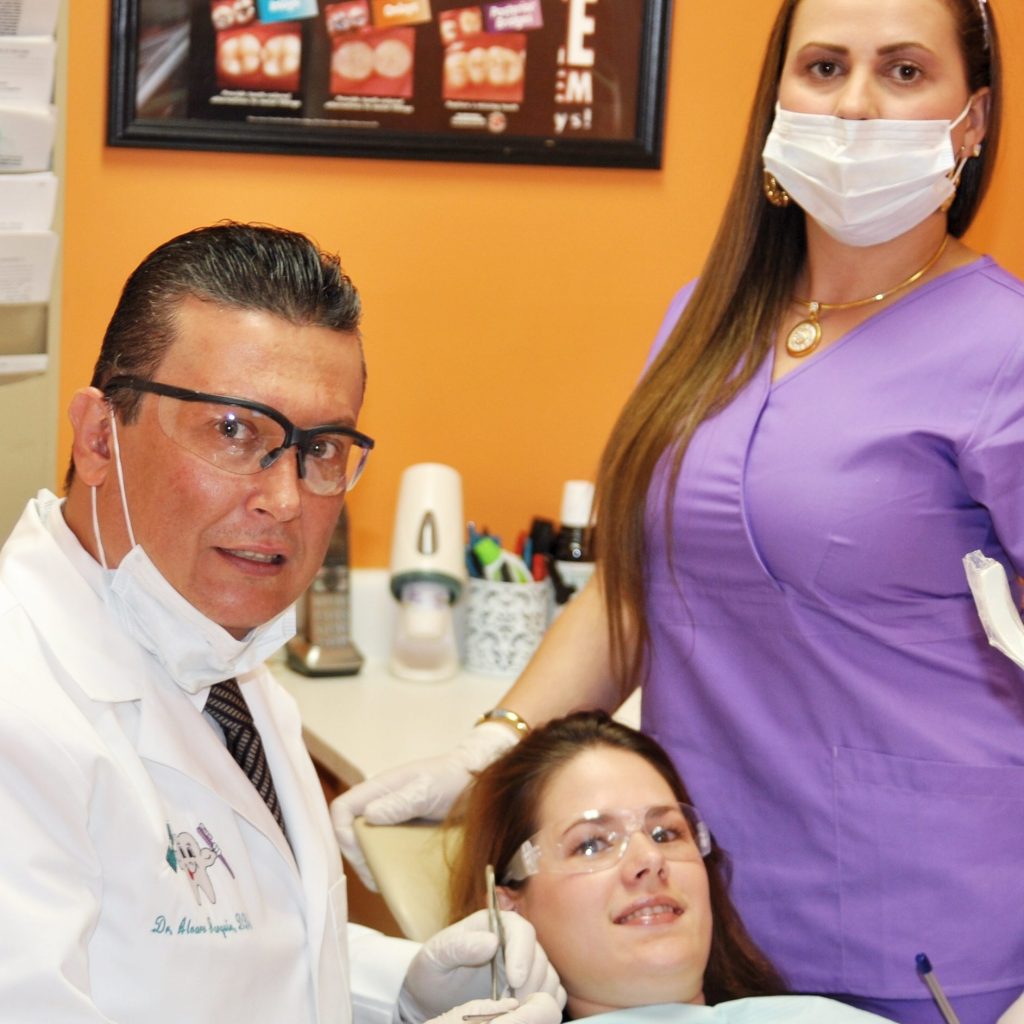 Team dentist at the best dental care center in Coral Springs